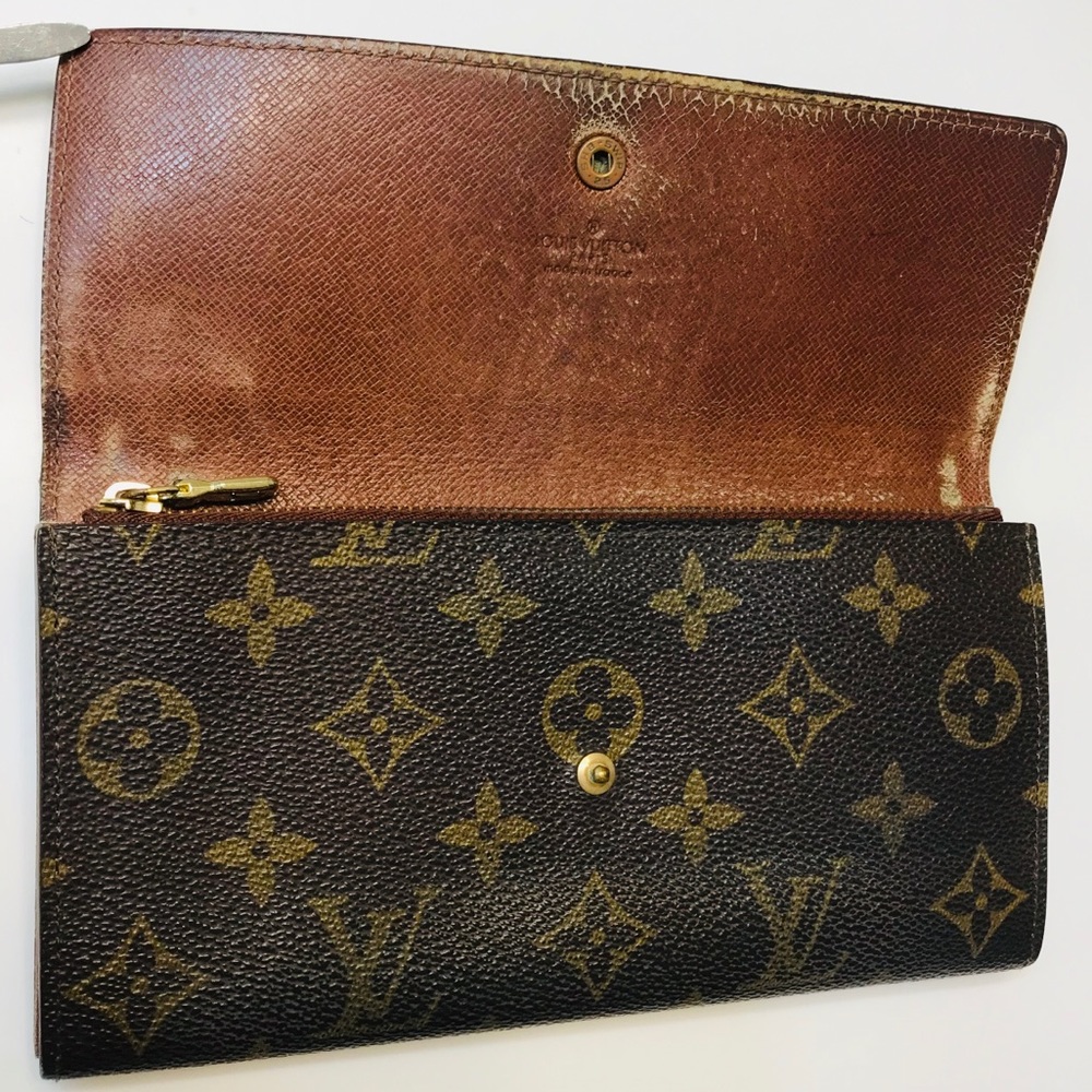 🔥LOUIS VUITTON Vintage Monogram Sarah Wallet🔥 - Picture 10 of 16